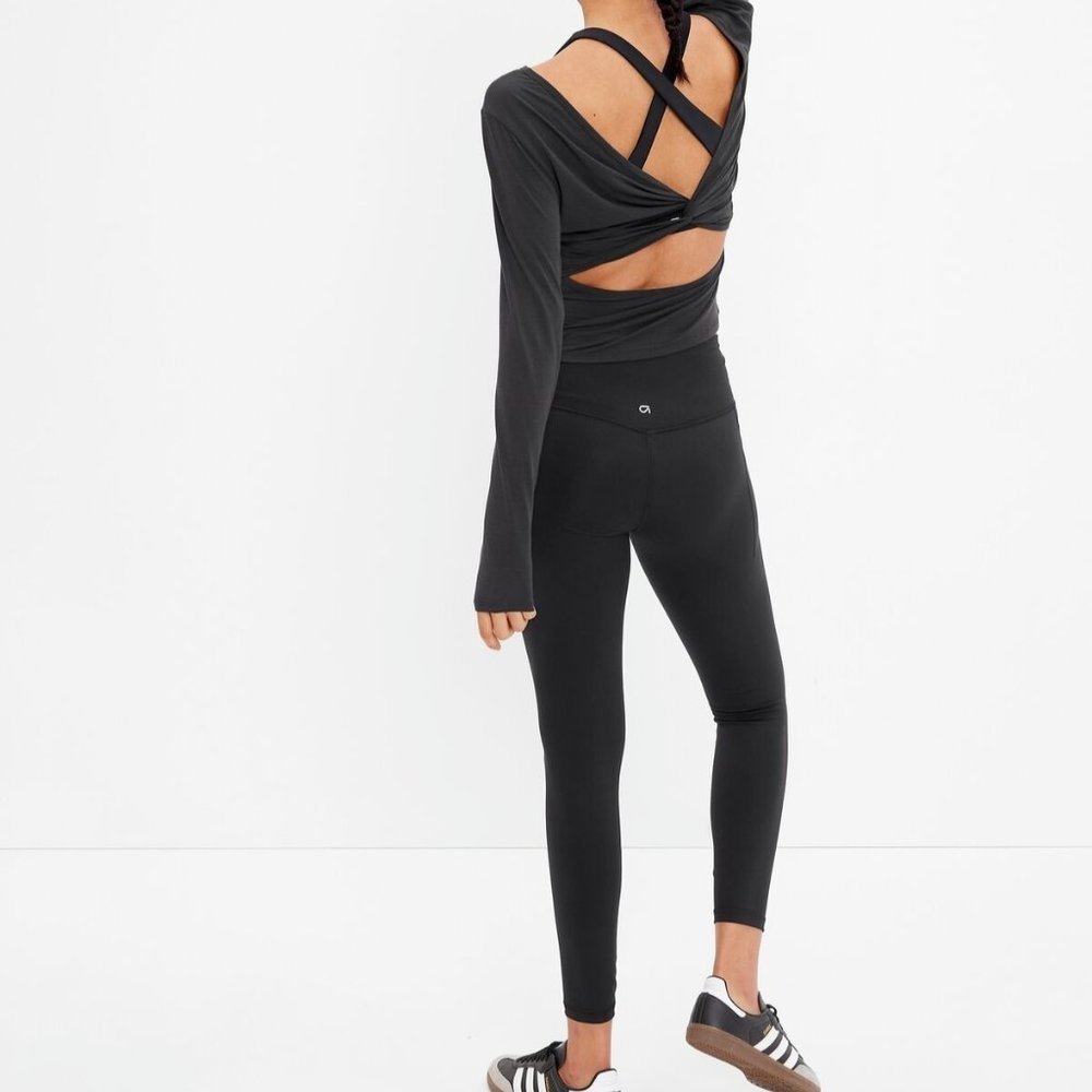 Gap GapFit Breathe  Open Back Twist Long sleeve T-Shirt Women's Black XL Tall